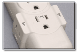SUPER7 Outlets