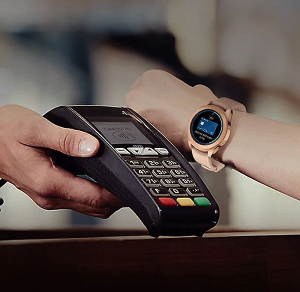 A watch is used to pay via a POS machine