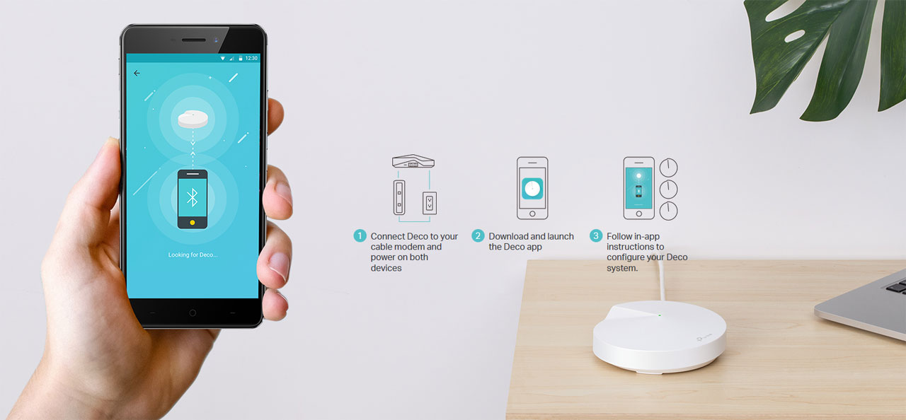 Hand Holding a Smartphone Setting Up a Deco P7 Device via Bluetooth