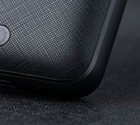 close look at the premium design of Anker PowerPort Atom III
