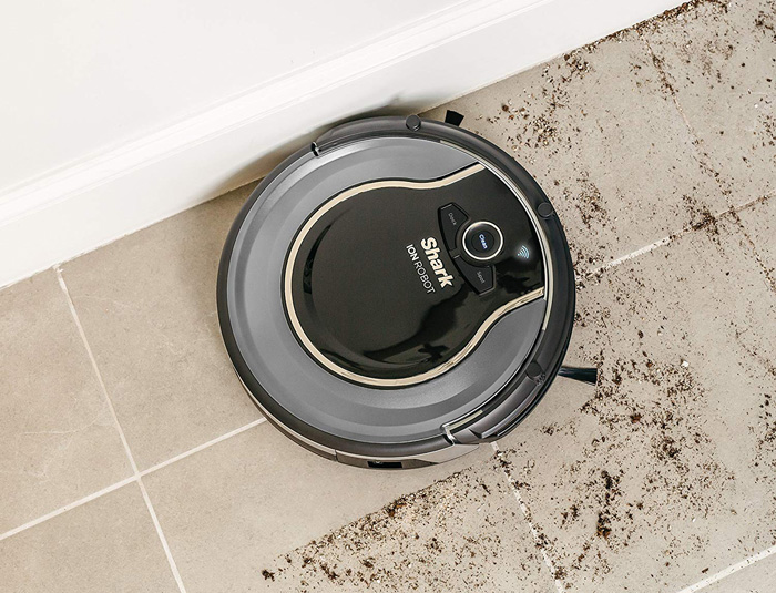Dual-Brush Edge Cleaning