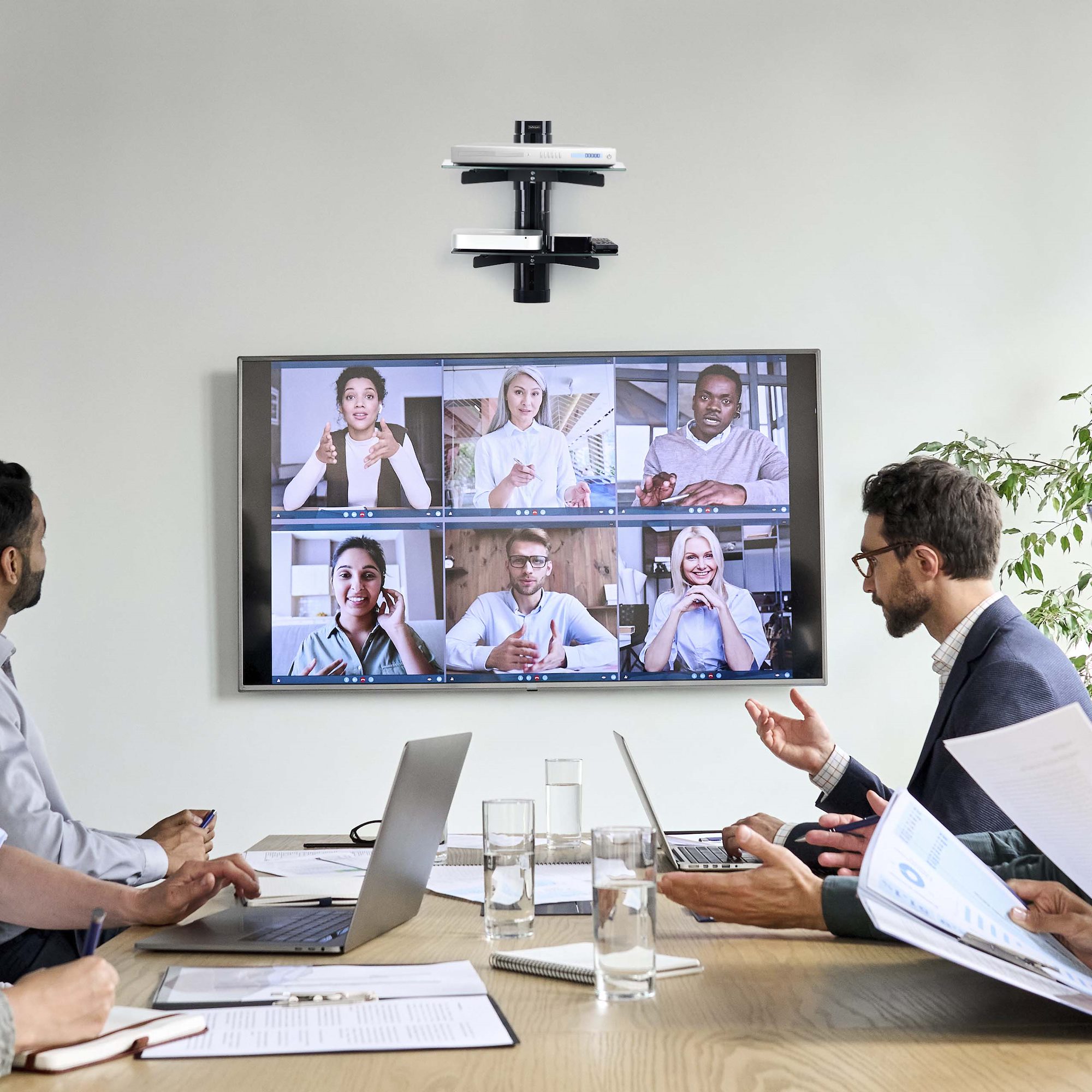 StarTech Dual Floating Wall-Mounted AV Shelves