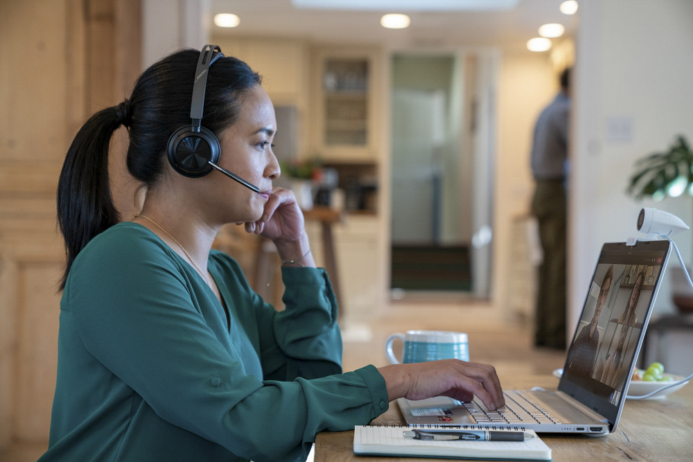 Poly - Voyager Focus 2 UC USB-A Headset with Stand (Plantronics) - Bluetooth Stereo Headset with Boom Mic - USB-A PC/Mac Compatible - Active Noise Canceling - Works with Teams (Certified), Zoom & more 5 image
