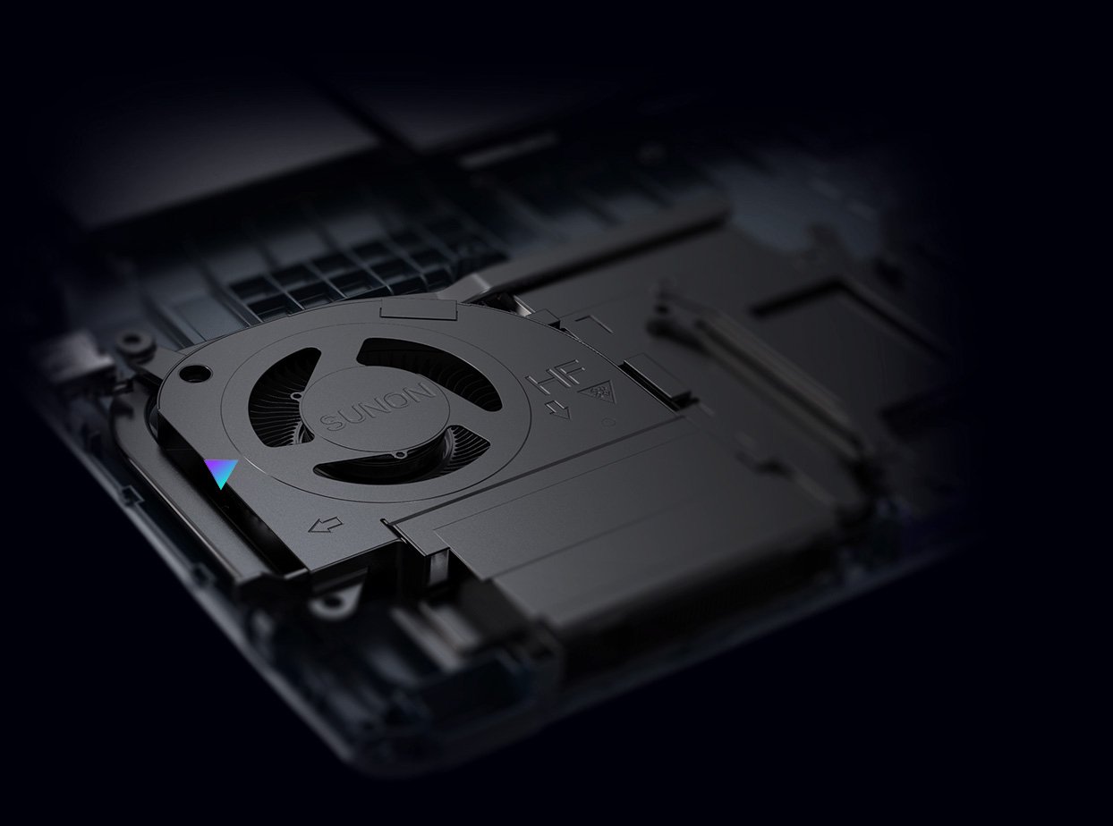 GIGABYTE AORUS MASTER 16 Gaming Laptop