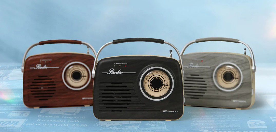 Emerson EAS-3002 Portable Retro Radio with Built-in Rechargable Battery