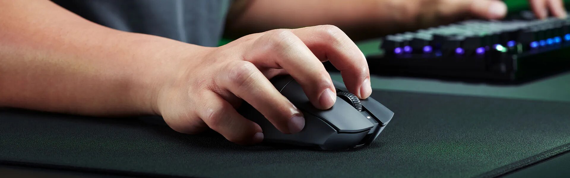 Razer DeathAdder V3 HyperSpeed Ultra-lightweight Wireless Ergonomic Esports Gaming Mouse