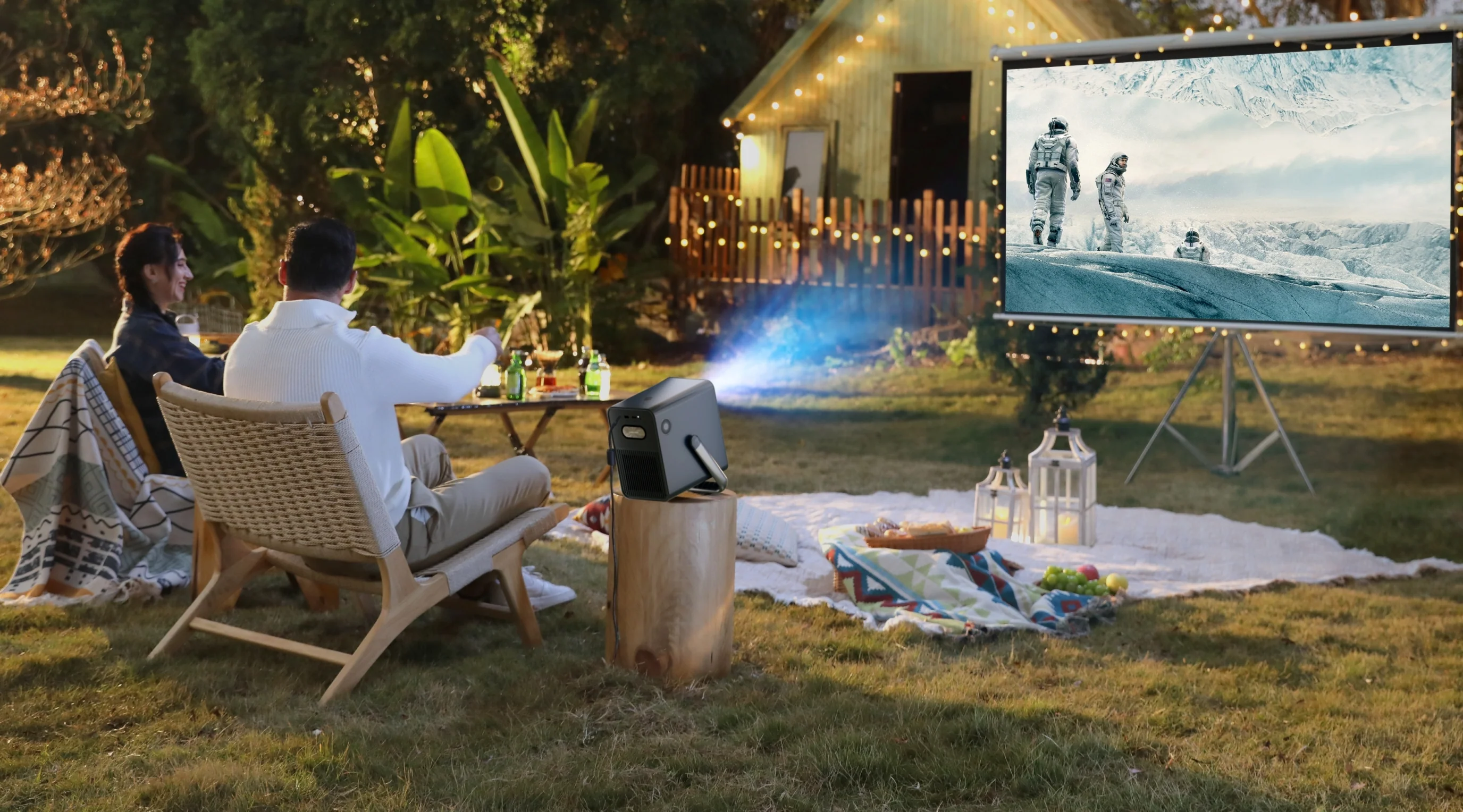 ULTIMEA Poseidon E40 4K Native Full HD All -in-one Portable Smart Projector