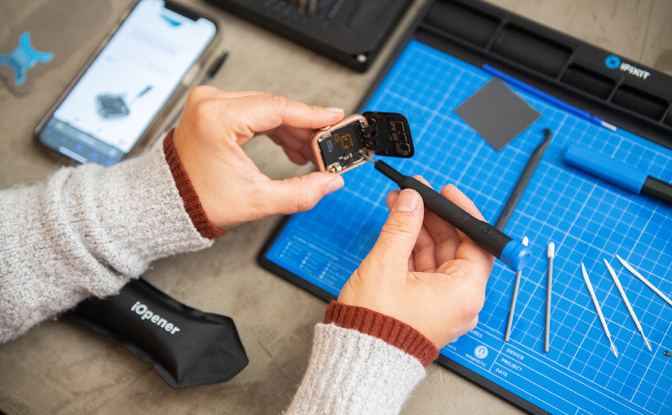 IFIXIT FixMat Premium Magnetic Project Mat with ESD Safe Design