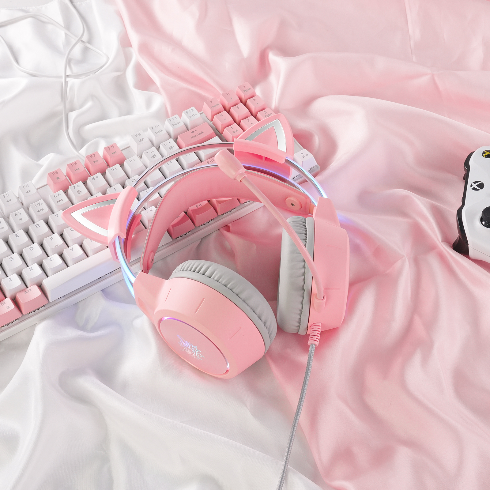 NEWSTYP Gamers Headset Cute Cat Ear Headphones With Microphone