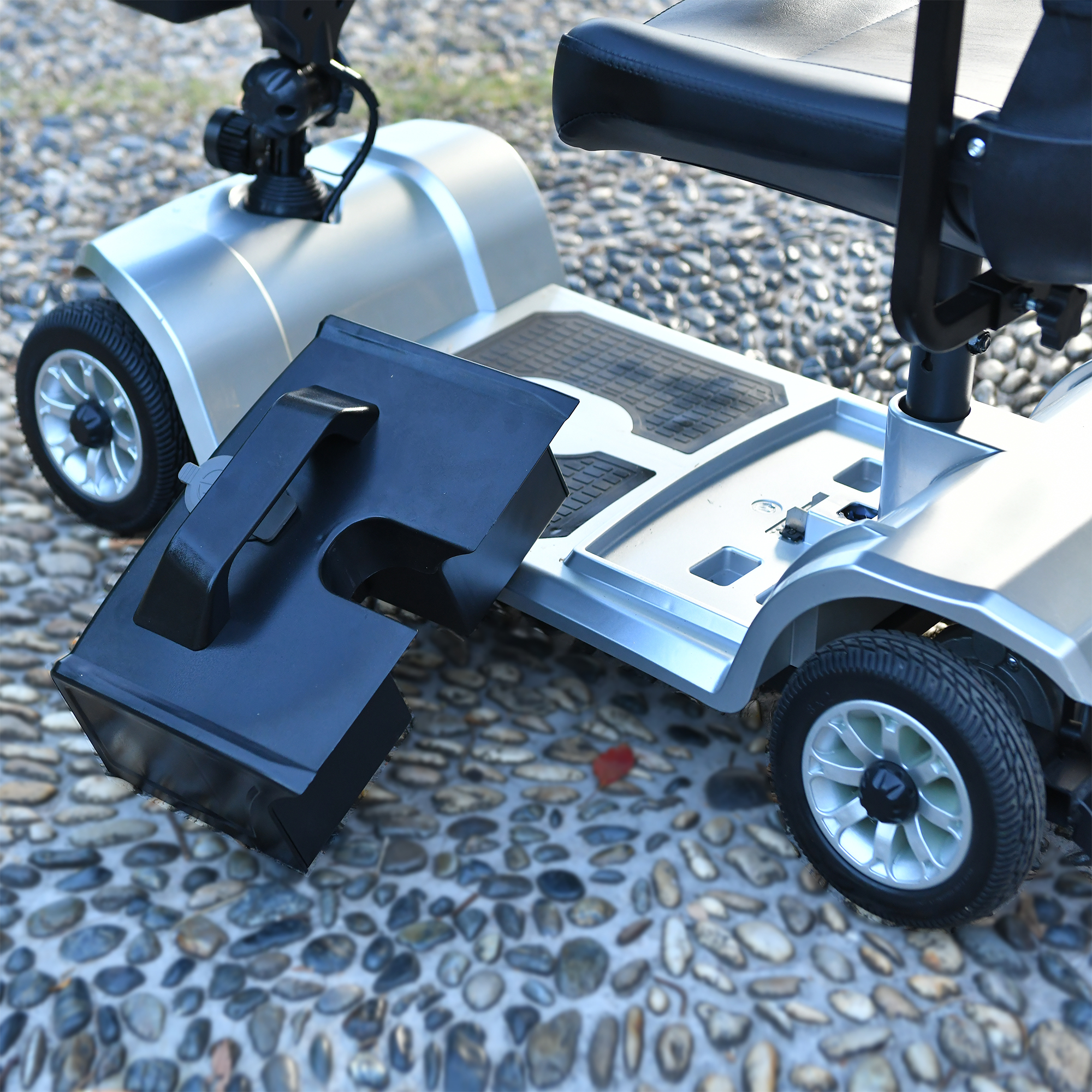 Removable battery