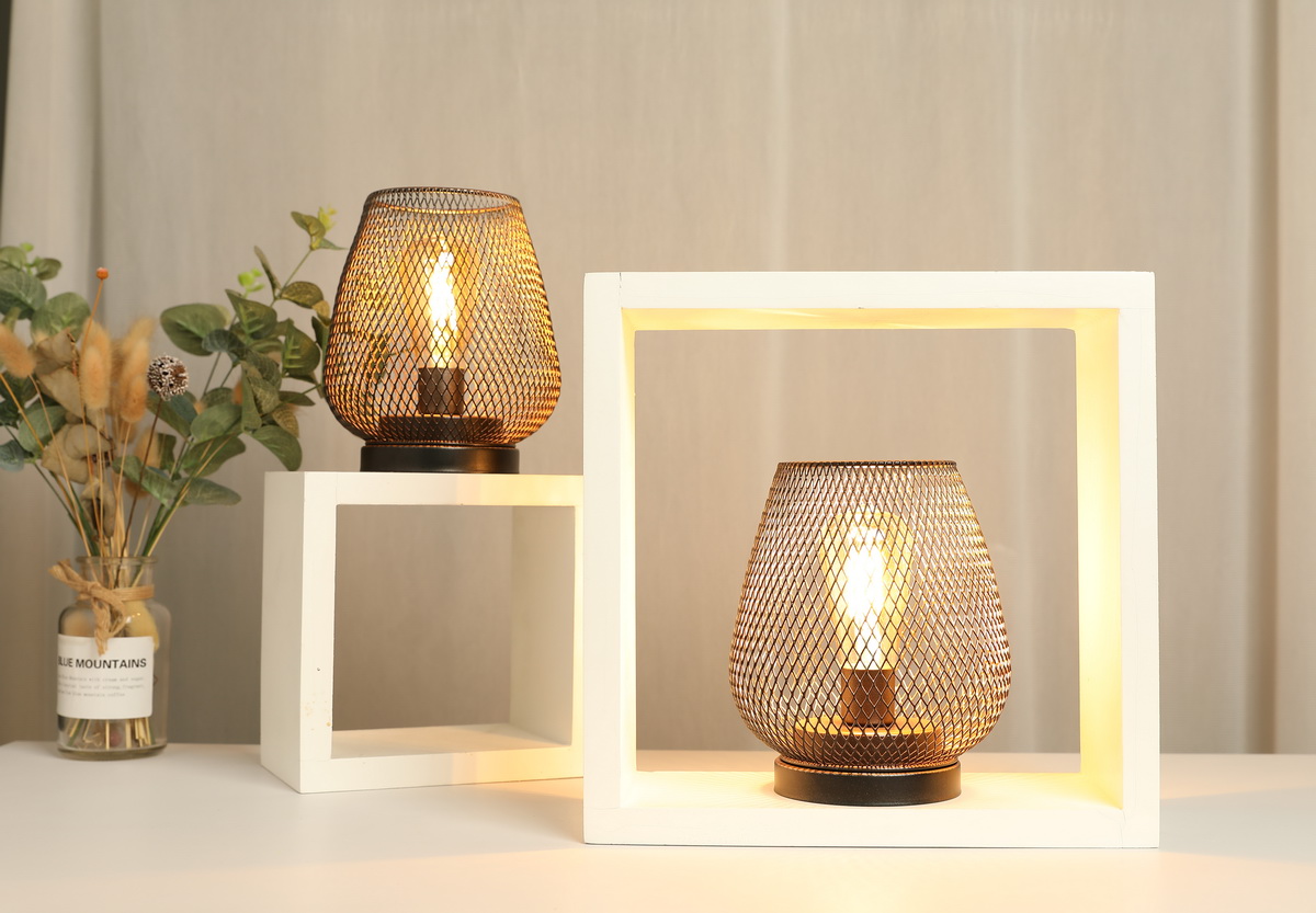 battery operated lamp