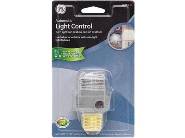 GE 18265 Dusk-to-Dawn Compact Fluorescent Lighting Control