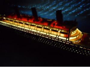 HANDCRAFTED MODEL SHIPS Titanic 50-Lights RMS Titanic Limited w/ LED Lights Model Cruise Ship 50" HANDCRAFTED MODEL SHIPS Titanic 50-Lights RMS Titanic Limited w/ LED Lights Model Cruise Ship 50"