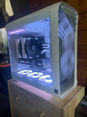 e39025d50147e15e4404d5340360b36566560209f8a70d7c4d88b29f7a64e689.jpg