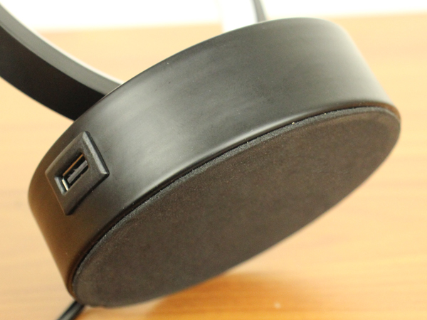 spiral table lamp with usb port