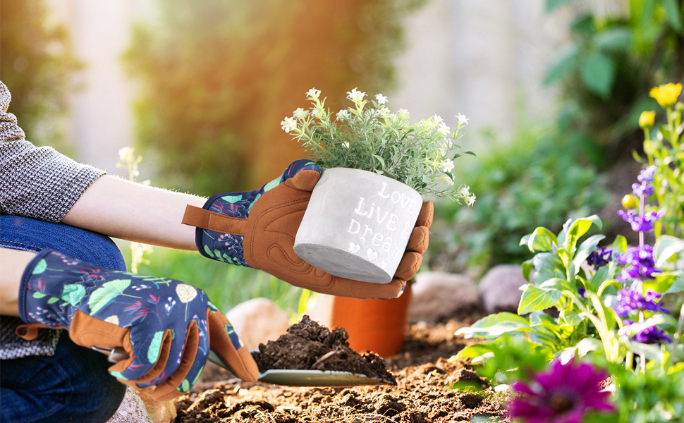 garden gloves