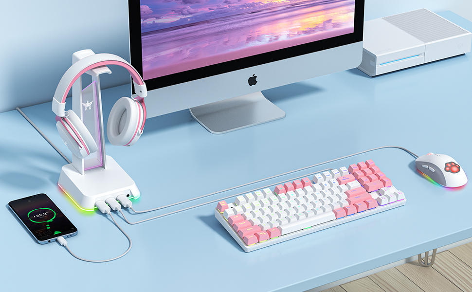 white headphones stand