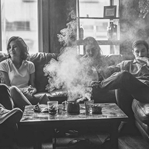 Rechargeable Mini Ashtray Detachable Ashtray with Lighter Aluminum Smokeless Trash Can USB Portable