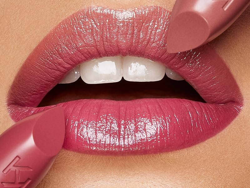 creamy texture, long-lasting color, highly pigmented, hydrating formula, smooth application
