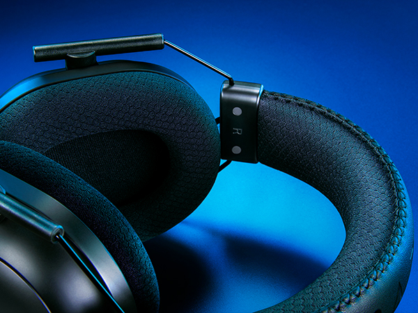 Noise-Isolating Earcups Uninterrupted Focus and Long-Lasting Comfort