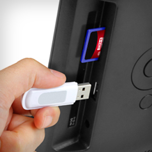 usb stick being connected
