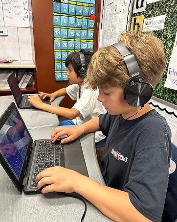Boys Classroom Headphones - Bulk Headphones for Classrooms K-12