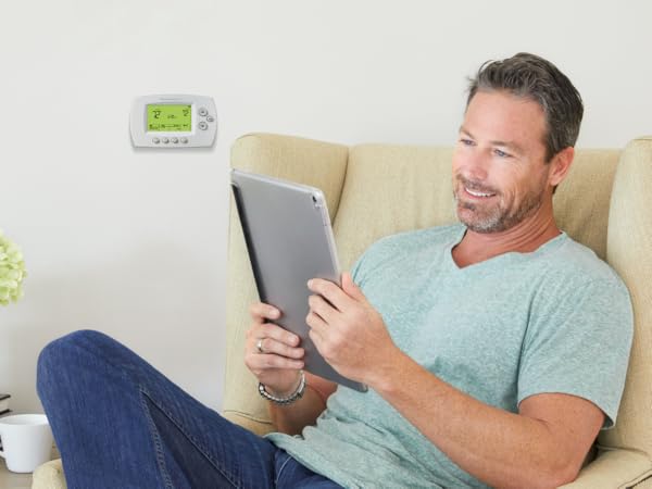 Programming the Wi-Fi 7-Day Programmable Thermostat