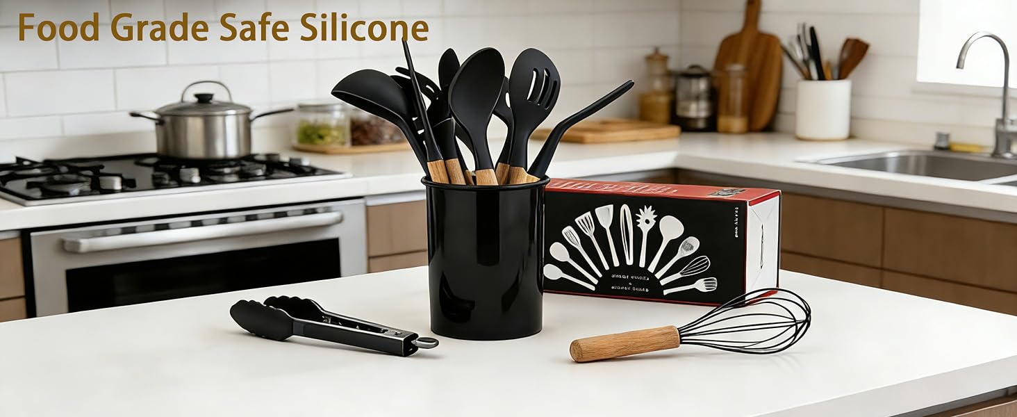 Complete set of kitchenware