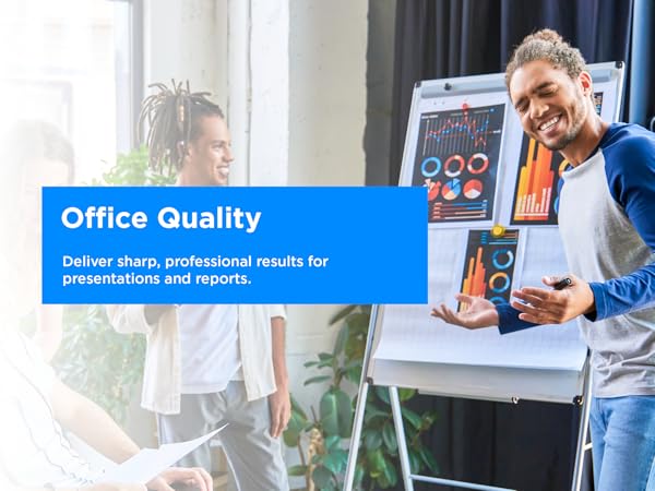 Office quality - 3 people are talking in an office