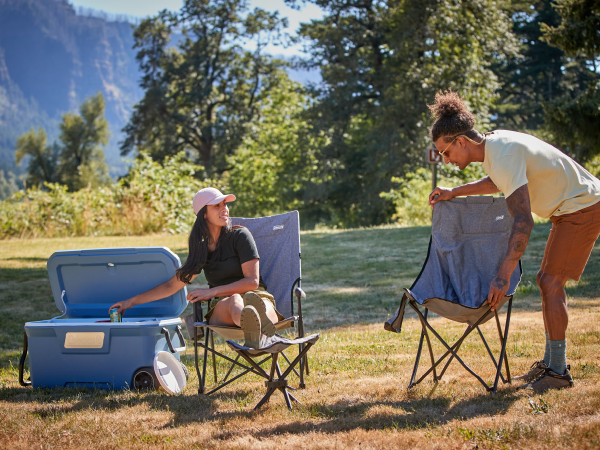 camping outdoor backyard comfort gray cooler aesthetic grass nature gift couple comfortable sturdy