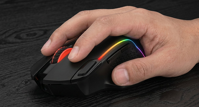 M810 GAMING MOUSE