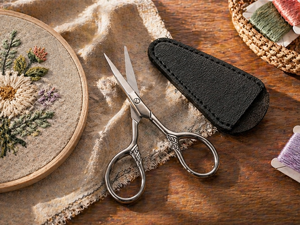 Small scissors sharp precision scissor with case 2