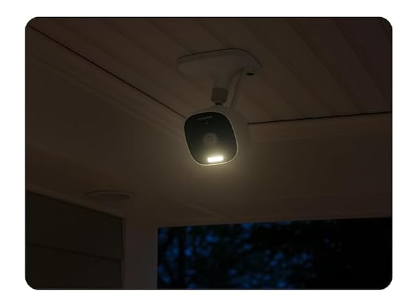 AlfredCam outdoor security camera with spotlight for night monitoring