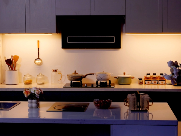 under cabinet lighting