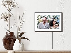 digital picture frame