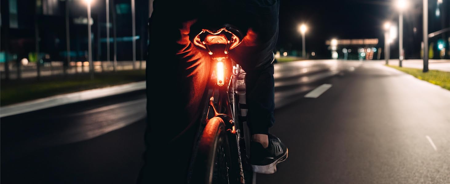 Kit-R1 rear bike light, compact design, USB rechargeable, red LED light