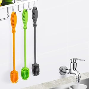 Water bottle brush