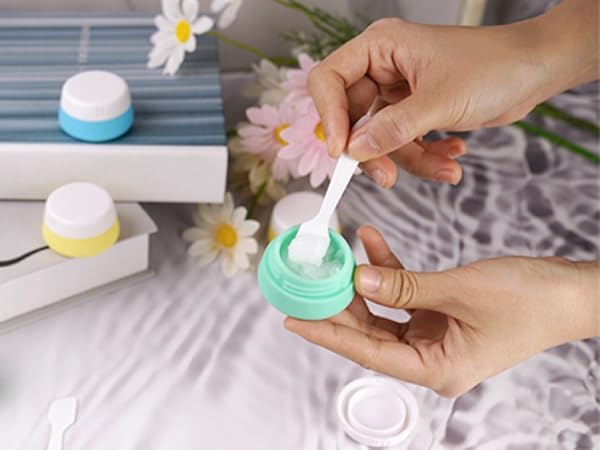 travel containers