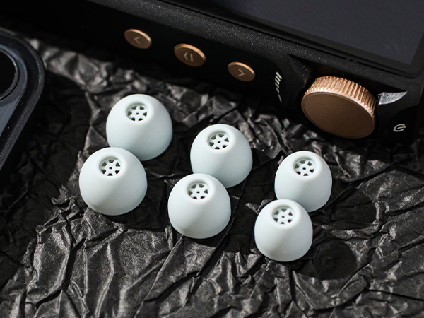 iem gaming earbuds