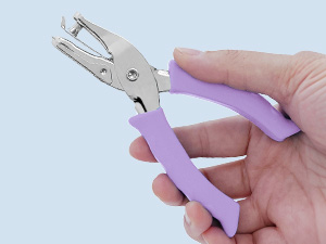 1/4 hole puncher