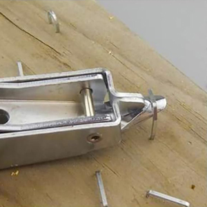 staple pullers