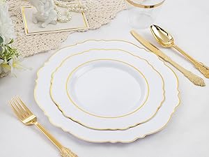 White and gold plates