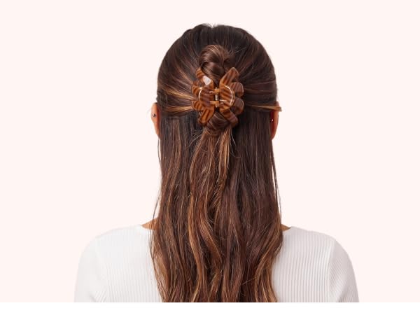 Straight hair in clip