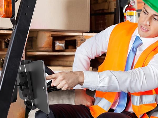Magnetic tablet holder on the forklift
