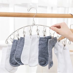 Easy to attach to closet rod or clotheslines.