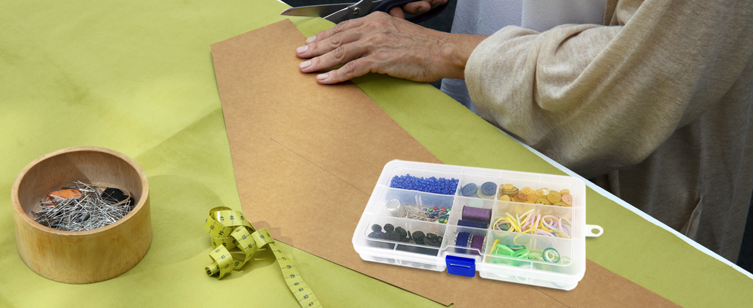 Plastic storage box