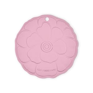 Silicone Petal Trivet in Powder Pink
