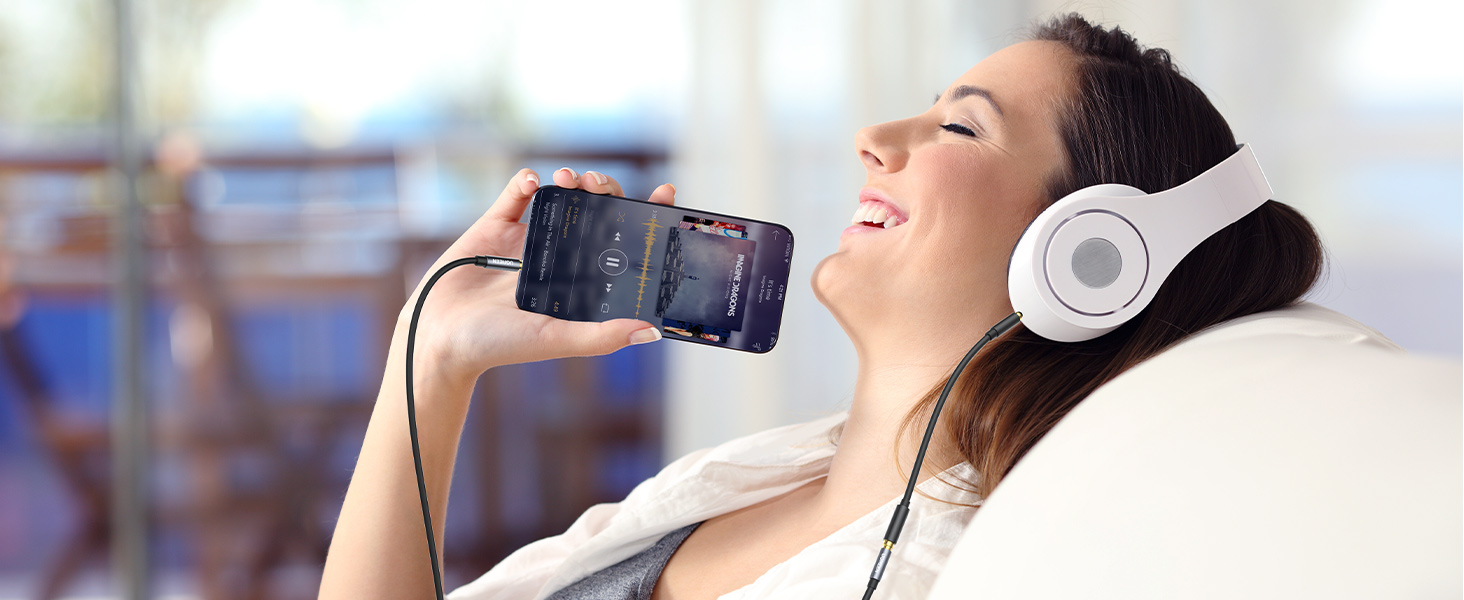 phone to headphone