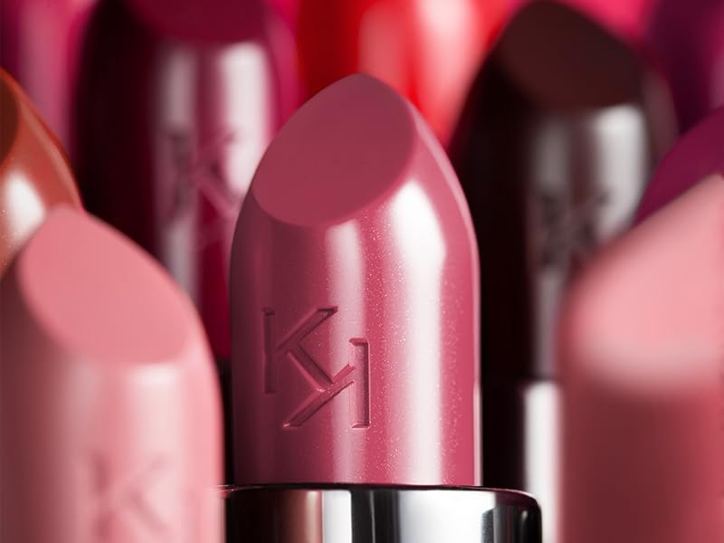 creamy texture, long-lasting color, highly pigmented, hydrating formula, smooth application