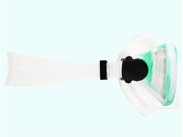 swim goggles